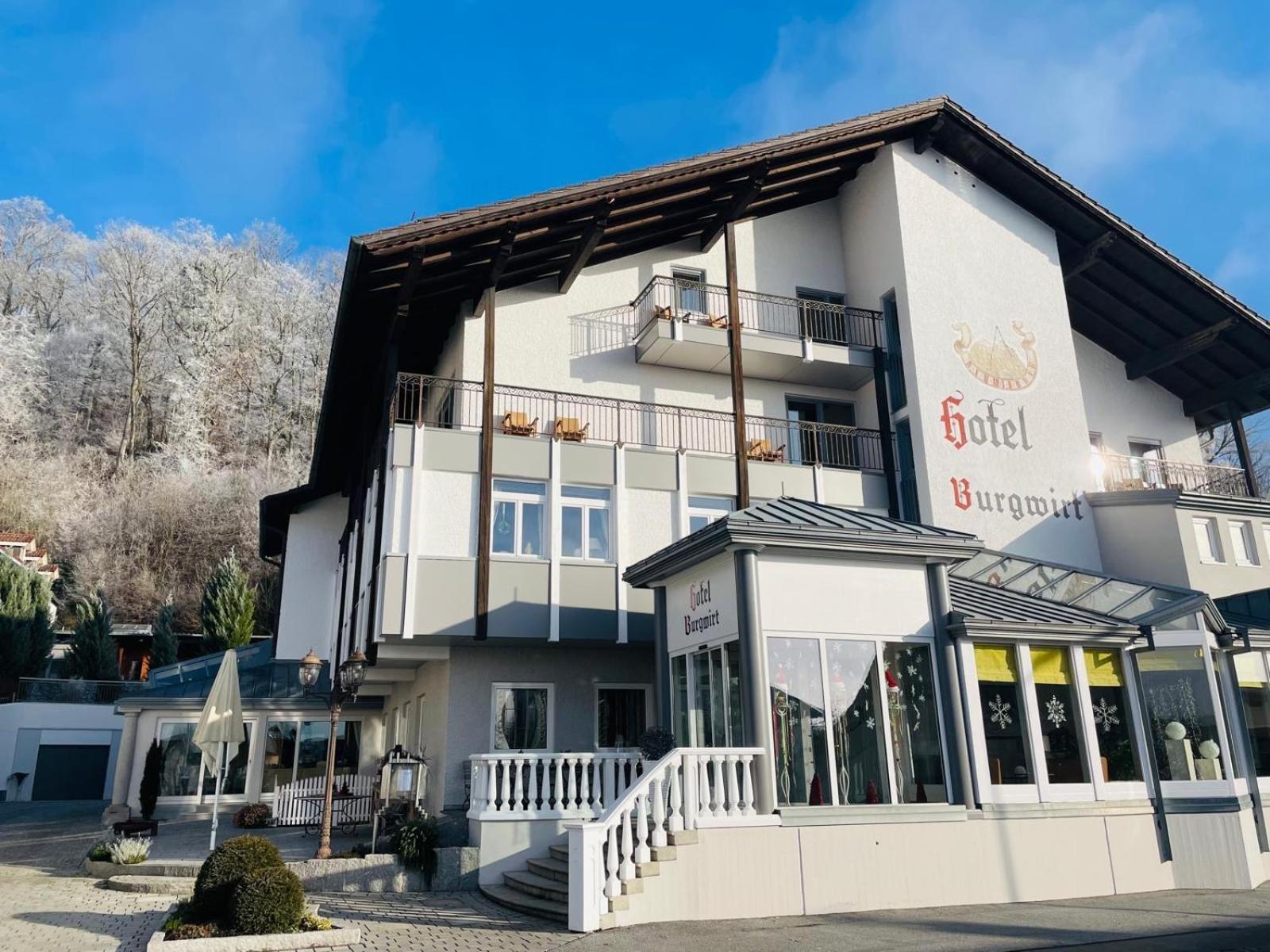 Hotel Burgwirt Deggendorf Eksteriør bilde